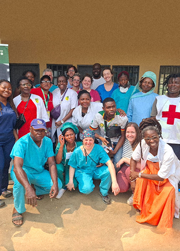 Dr Thomas de Laâge de Meux, chirurgien esthétique, missions humanitaires de chirurgie reconstructrice au Cameroun
